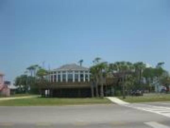 Islanders Restaurant and Bar