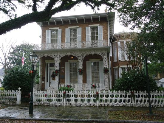 Richards DAR House